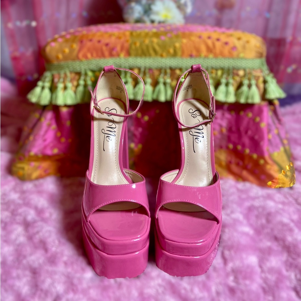 Retro Pink Pumps - Picture 4 of 4